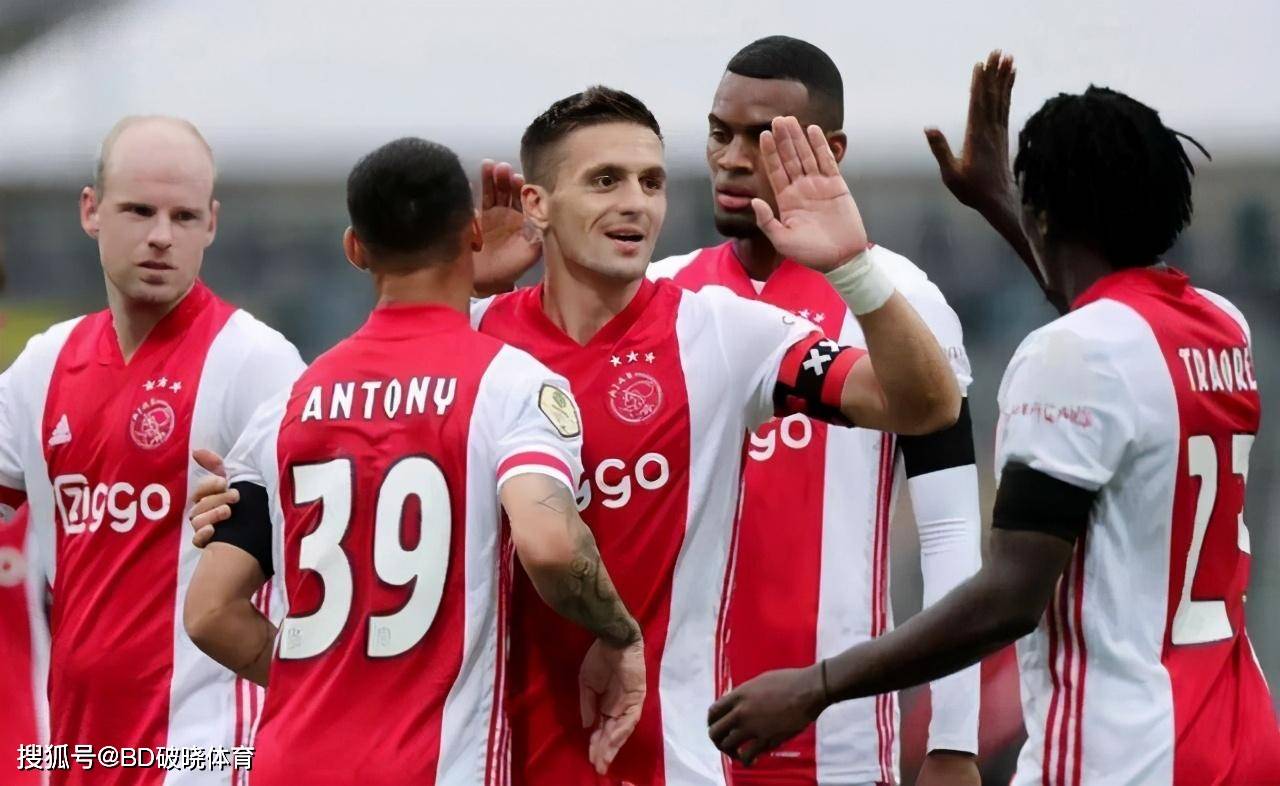 了球迷们的 了球迷们的